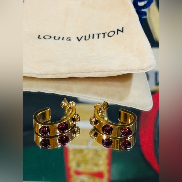 💎LOUIS VUITTON Chain Pierce Earrings Full Inclusion - Picture 4 of 17